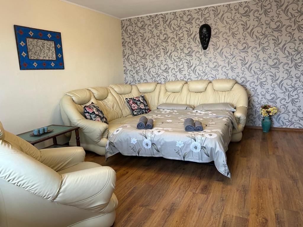 Harmony Luisa Apartment #Enjoy#Otopeni# Экстерьер фото
